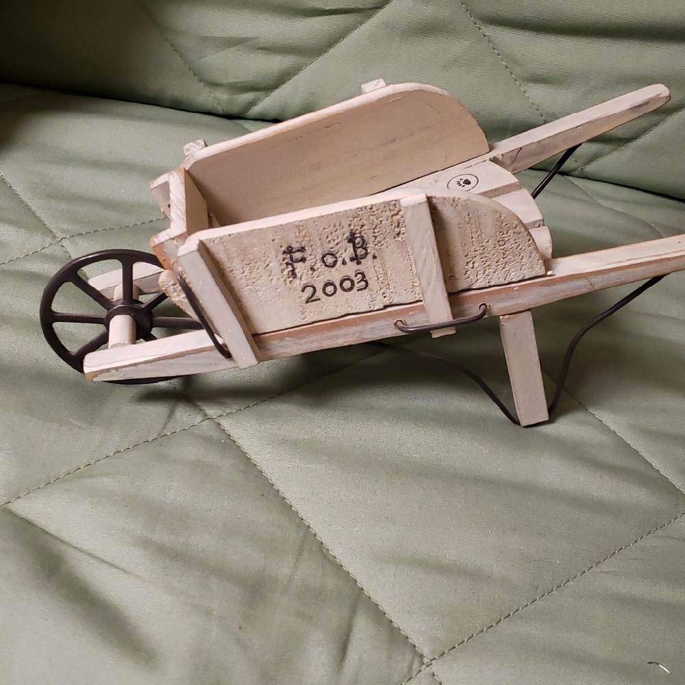Boyds Bears Cream and Black Decorative Wheelbarrow